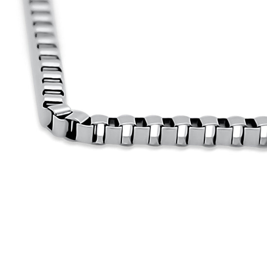 Close up of silver box chain 