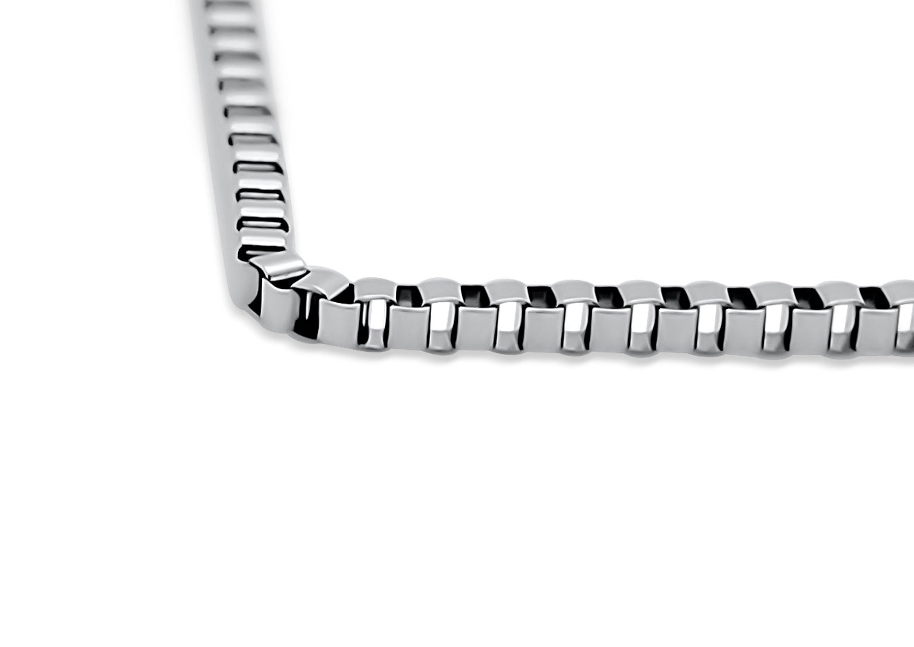 Close up of silver box chain 